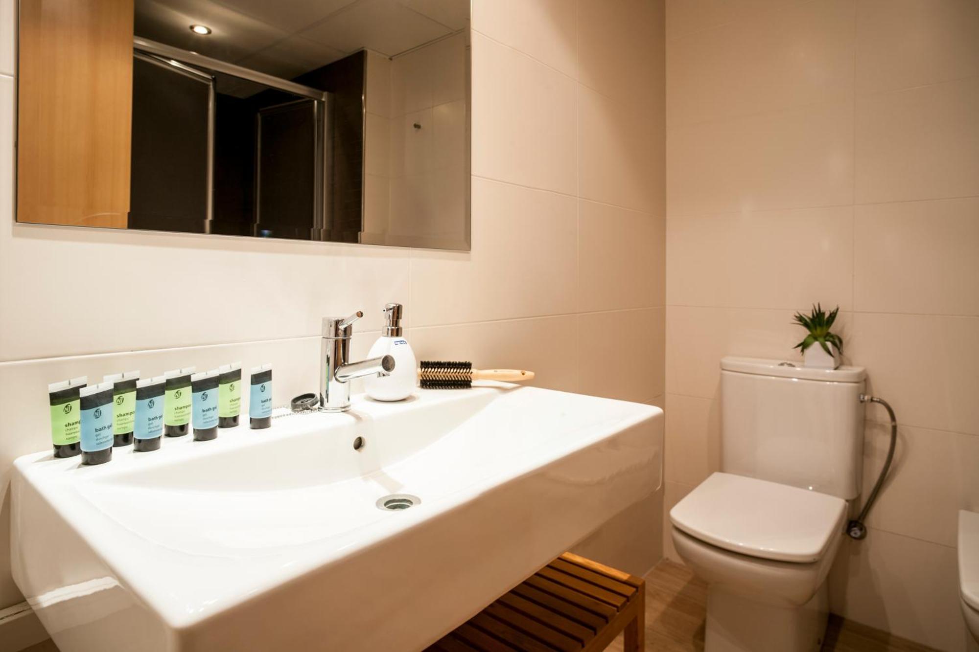 Feelathome Mozart Apartments Barcelona Exteriér fotografie